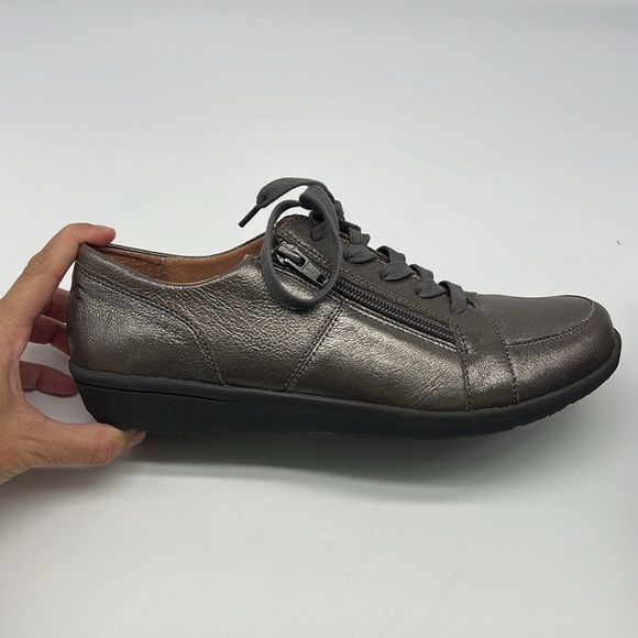 Vionic - Abigail Lace And Zip Up Pewter Metallic Lightweight Leather Sneaker SZ8 - Picture 6 of 16